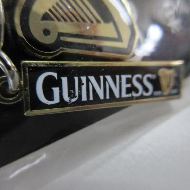 GUNNESS ギネス オリジナルチャーム キーホルダー < 男性ファッション  GUNNESS ギネス オリジナルチャーム キーホルダー < 男性ファッションの