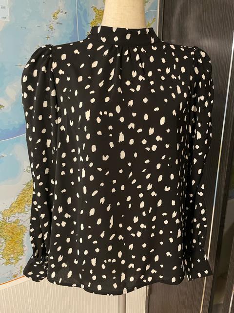 長袖ブラウス Mサイズ 美品 < 女性ファッション  長袖ブラウス Mサイズ 美品  < 女性ファッションの