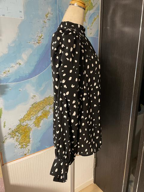 長袖ブラウス Mサイズ 美品 < 女性ファッション  長袖ブラウス Mサイズ 美品 < 女性ファッションの