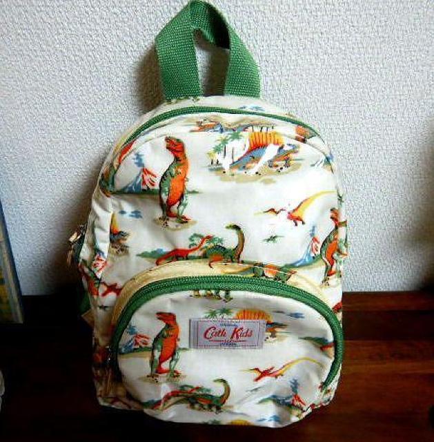 ◆Cath Kids キャスキッズリュックサック 子供用 中古品 < 女性ファッション  ◆Cath Kids キャスキッズリュックサック 子供用 中古品  < 女性ファッションの
