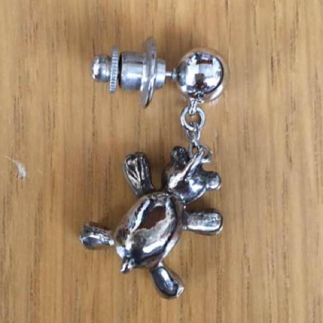 新品 ZIPOO付属  シルバー テディベア ピンブローチ < 女性アクセサリー/時計  新品 ZIPOO付属  シルバー テディベア ピンブローチ < 女性アクセサリー/時計の