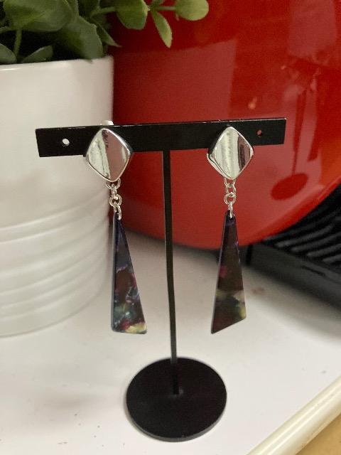 ハンドメイド アクリルパーツを使用したイヤリング < 女性ファッション  ハンドメイド アクリルパーツを使用したイヤリング  < 女性ファッションの