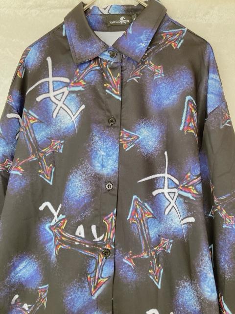 NieR CLOTHING グラフィックデザイン 長袖 ロング シャツ ブラウス N2m < 女性ファッション  NieR CLOTHING グラフィックデザイン 長袖 ロング シャツ ブラウス N2m < 女性ファッションの