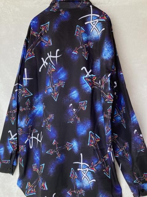 NieR CLOTHING グラフィックデザイン 長袖 ロング シャツ ブラウス N2m < 女性ファッション  NieR CLOTHING グラフィックデザイン 長袖 ロング シャツ ブラウス N2m < 女性ファッションの