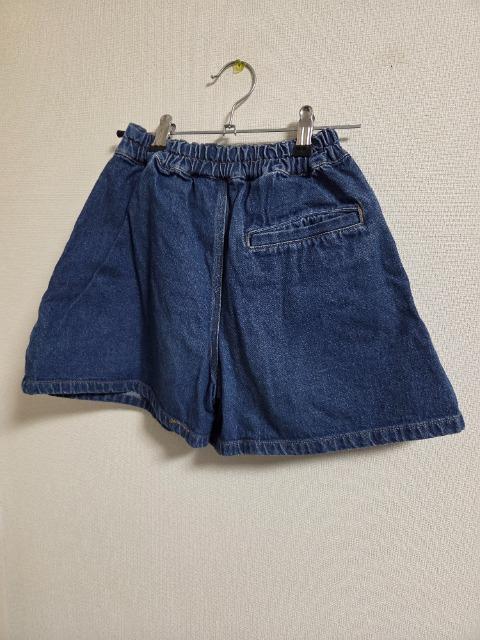 ALGY デニムショートパンツ 150サイズ ブルー 綿混素材 ガーリー刺繍ロゴ < キッズ/ベビー  ALGY デニムショートパンツ 150サイズ ブルー 綿混素材 ガーリー刺繍ロゴ < キッズ/ベビーの