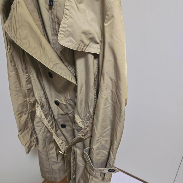 iCB 美品 ナイロン トレンチコート ベージュ ベルト付 < ブランド iCB 美品 ナイロン トレンチコート ベージュ ベルト付 < ブランドの