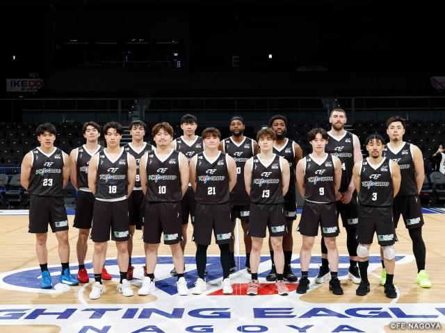 #18 ���� �����I�� IN THE PAINT �R���{���j�t�H�[�� �㉺�Z�b�g�i��]�����A���M�T�C������j