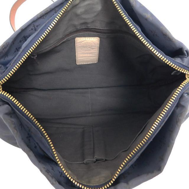 1000円 正規 russet ラシット ショルダーバッグ ボディクロスバッグ 紺系 モノグラム 日本製 破けなし < ブランド 1000円 正規 russet ラシット ショルダーバッグ ボディクロスバッグ 紺系 モノグラム 日本製 破けなし < ブランドの