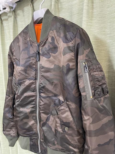 ALPHA INDUSTRIES �A���t�@�C���_�X�g���[�Y �J���� MA-1 �t���C�g�W���P�b�g �i�C�����W���P�b�g ���� �J�[�L �� �u�����h�� 