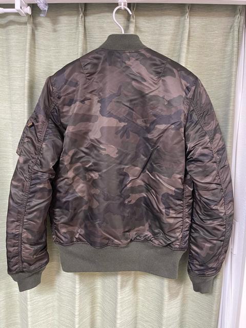 ALPHA INDUSTRIES �A���t�@�C���_�X�g���[�Y �J���� MA-1 �t���C�g�W���P�b�g �i�C�����W���P�b�g ���� �J�[�L �� �u�����h�� 