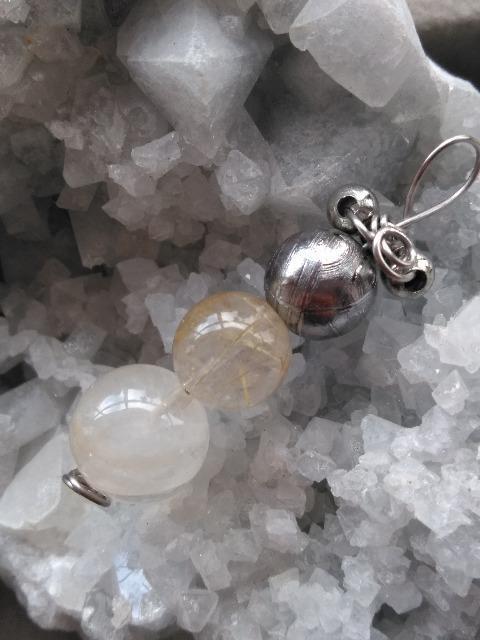 ハンドメイド 天然石ペンダントトップ 高次元 < 女性アクセサリー/時計 ハンドメイド 天然石ペンダントトップ 高次元 < 女性アクセサリー/時計の