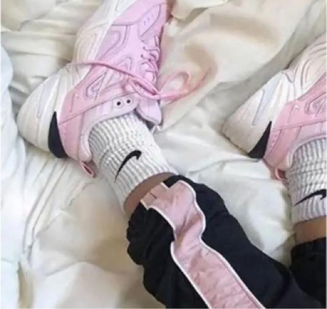 W NIKE M2K TEKNO PINK 28.5cm < ブランド  W NIKE M2K TEKNO PINK 28.5cm < ブランドの