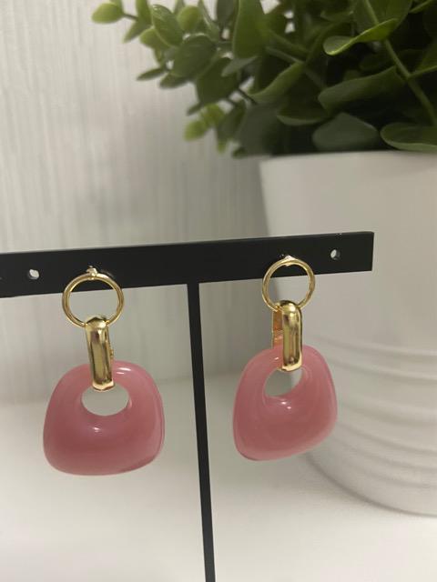 ハンドメイド ドイツ製アクリル リング スクエア カシスチタンピアス < 女性ファッション  ハンドメイド ドイツ製アクリル リング スクエア カシスチタンピアス  < 女性ファッションの