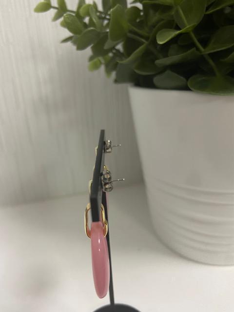 ハンドメイド ドイツ製アクリル リング スクエア カシスチタンピアス < 女性ファッション  ハンドメイド ドイツ製アクリル リング スクエア カシスチタンピアス < 女性ファッションの