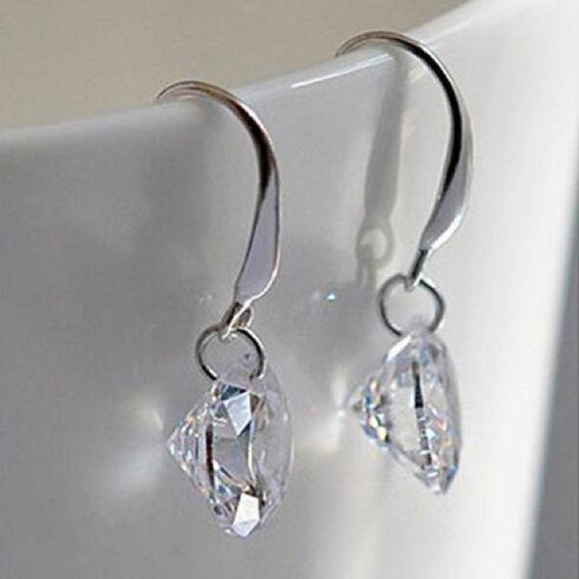 【送料無料】高級感※ピアス レディース 贈り物 プレゼント Czダイヤ ホワイトゴールド S925 新品 < 女性アクセサリー/時計 【送料無料】高級感※ピアス レディース 贈り物 プレゼント Czダイヤ ホワイトゴールド S925 新品 < 女性アクセサリー/時計の