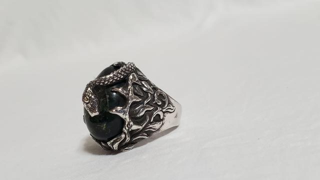 正規美 絶版 ガロア 禁断の果実 スネーク リング 11号 緑系 SV蛇 リフレクション石 アップル 指輪 1点物完全ハンドメイド < 男性アクセサリー/時計  正規美 絶版 ガロア 禁断の果実 スネーク リング 11号 緑系 SV蛇 リフレクション石 アップル 指輪 1点物完全ハンドメイド < 男性アクセサリー/時計の