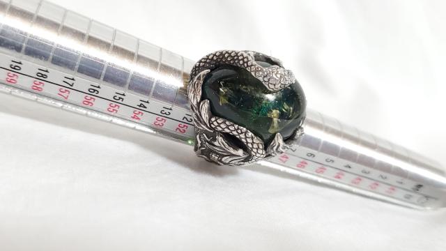 正規美 絶版 ガロア 禁断の果実 スネーク リング 11号 緑系 SV蛇 リフレクション石 アップル 指輪 1点物完全ハンドメイド < 男性アクセサリー/時計  正規美 絶版 ガロア 禁断の果実 スネーク リング 11号 緑系 SV蛇 リフレクション石 アップル 指輪 1点物完全ハンドメイド < 男性アクセサリー/時計の