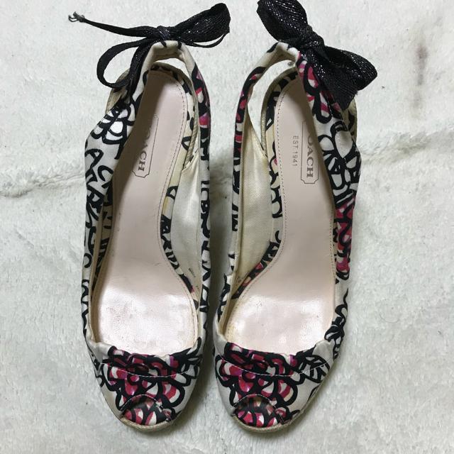 正規品 コーチ ポピー フラワープリントパンプス 5.5B 約22.5cm < ブランド  正規品 コーチ ポピー フラワープリントパンプス 5.5B 約22.5cm  < ブランドの