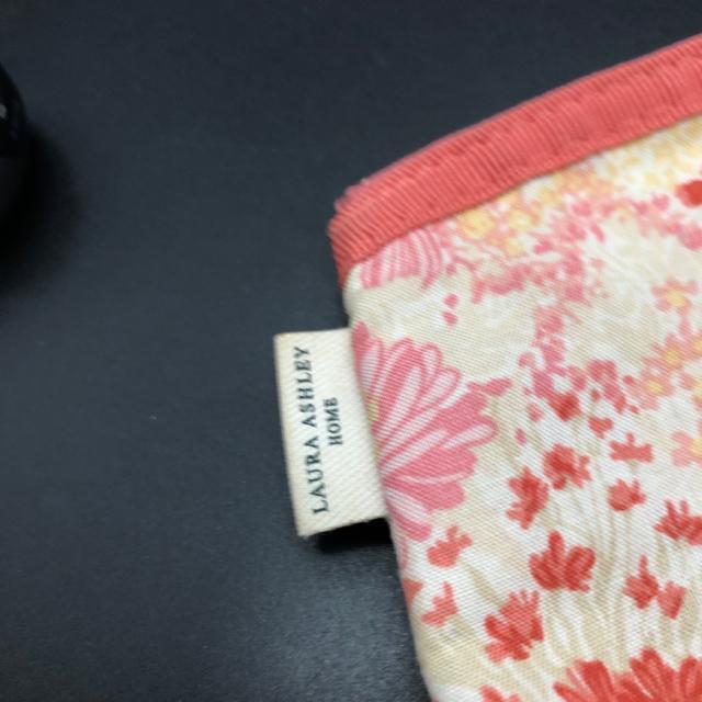  LAURA ASHLEY [AVC |[`  uh 