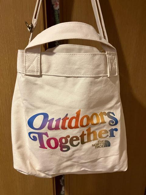 THE NORTH FACE ショルダーストラップ付 キャンバストートバック < ブランド THE NORTH FACE ショルダーストラップ付 キャンバストートバック < ブランドの