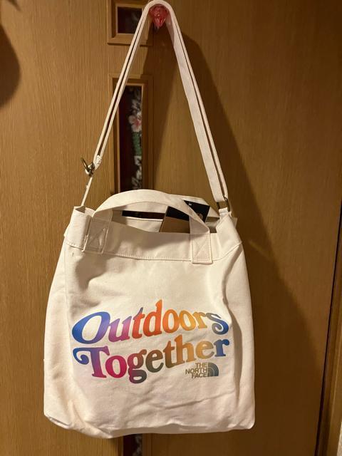 THE NORTH FACE ショルダーストラップ付 キャンバストートバック < ブランド THE NORTH FACE ショルダーストラップ付 キャンバストートバック < ブランドの