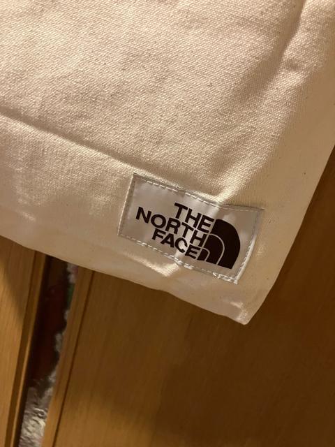 THE NORTH FACE ショルダーストラップ付 キャンバストートバック < ブランド THE NORTH FACE ショルダーストラップ付 キャンバストートバック < ブランドの