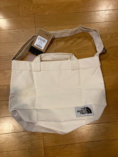 THE NORTH FACE ショルダーストラップ付 キャンバストートバック < ブランド THE NORTH FACE ショルダーストラップ付 キャンバストートバック < ブランドの