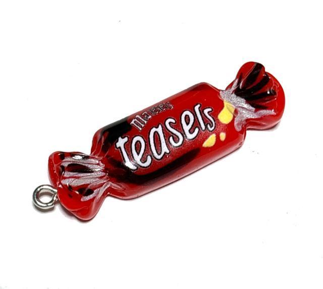 330 キャンディ型輸入菓子 1個 スイーツチョコ アクセサリーパーツ 樹脂チャーム < ペット/手芸/園芸 330 キャンディ型輸入菓子 1個 スイーツチョコ アクセサリーパーツ 樹脂チャーム < ペット/手芸/園芸の