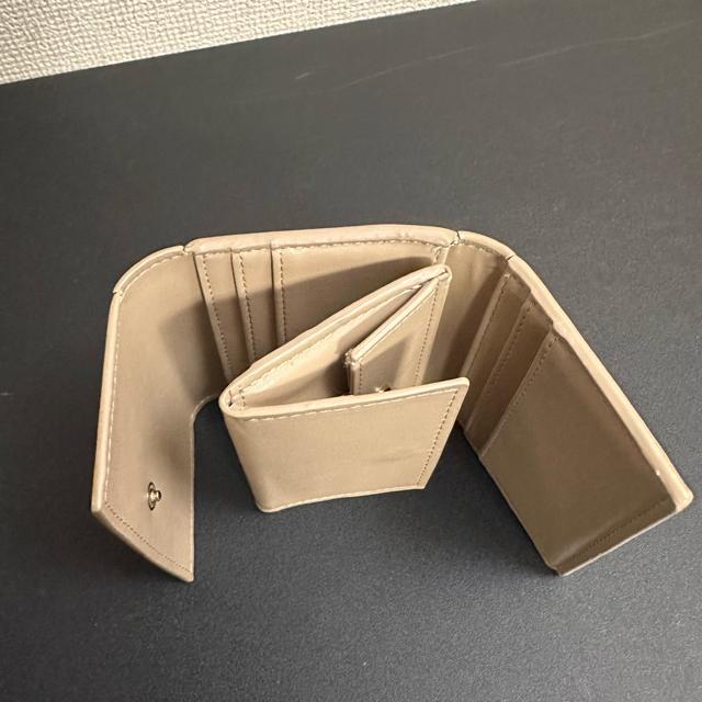 【ALTROSE】三つ折り ミニウォレット < 女性ファッション 【ALTROSE】三つ折り ミニウォレット < 女性ファッションの