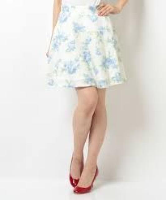 【CECIL McBEE./セシルマクビー】《New》フェミニン★花柄(ブルー系)*フレアスカート < ブランド  【CECIL McBEE./セシルマクビー】《New》フェミニン★花柄(ブルー系)*フレアスカート  < ブランドの