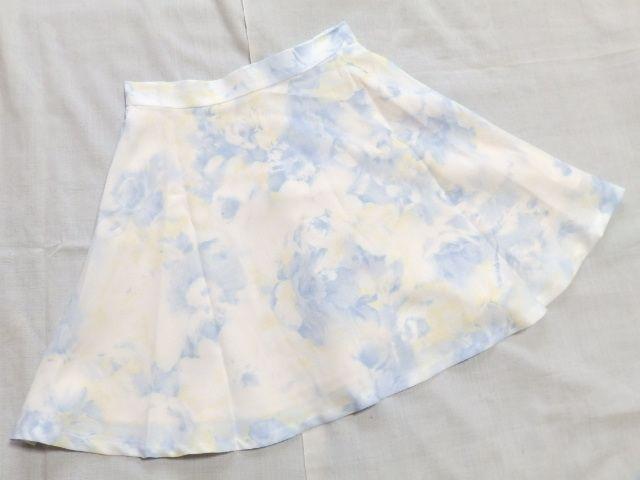 【CECIL McBEE./セシルマクビー】《New》フェミニン★花柄(ブルー系)*フレアスカート < ブランド  【CECIL McBEE./セシルマクビー】《New》フェミニン★花柄(ブルー系)*フレアスカート < ブランドの