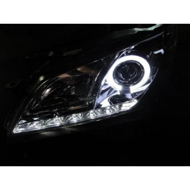 トヨタ プロジェクターヘッドライト インナーブラック アルテッツァ IS イカリング付き < 自動車/バイク トヨタ プロジェクターヘッドライト インナーブラック アルテッツァ IS イカリング付き < 自動車/バイク