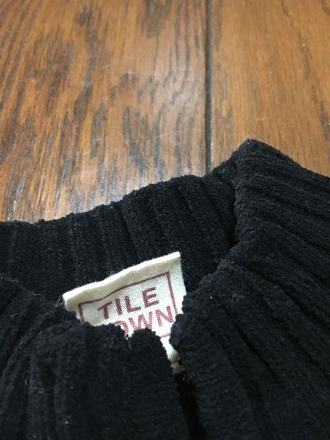 【サイズ90】TILE TOWN◆厚手◆BLACKリブ◆ジップニットジャケ < キッズ/ベビー  【サイズ90】TILE TOWN◆厚手◆BLACKリブ◆ジップニットジャケ < キッズ/ベビーの