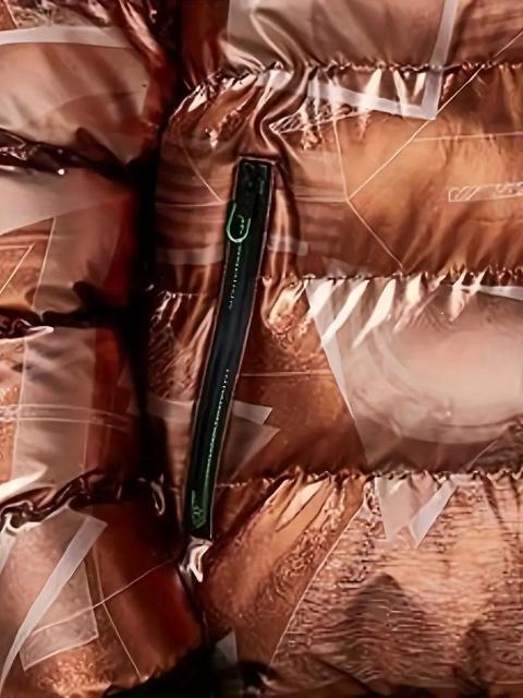 爆ヤス価格3990円★メンズ リバーシブル フード付きジャケット - 暖かい冬用ポケット付き USAサイズM(日本サイズXL) < 男性ファッション  爆ヤス価格3990円★メンズ リバーシブル フード付きジャケット - 暖かい冬用ポケット付き USAサイズM(日本サイズXL) < 男性ファッションの