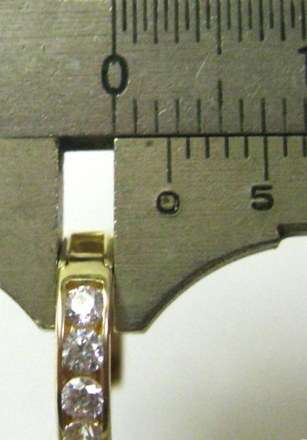 極美品10K 10金イエローゴールド 片ピアス スナップ ピアス ジルコン7ヶ入 < 女性アクセサリー/時計  極美品10K 10金イエローゴールド 片ピアス スナップ ピアス ジルコン7ヶ入 < 女性アクセサリー/時計の