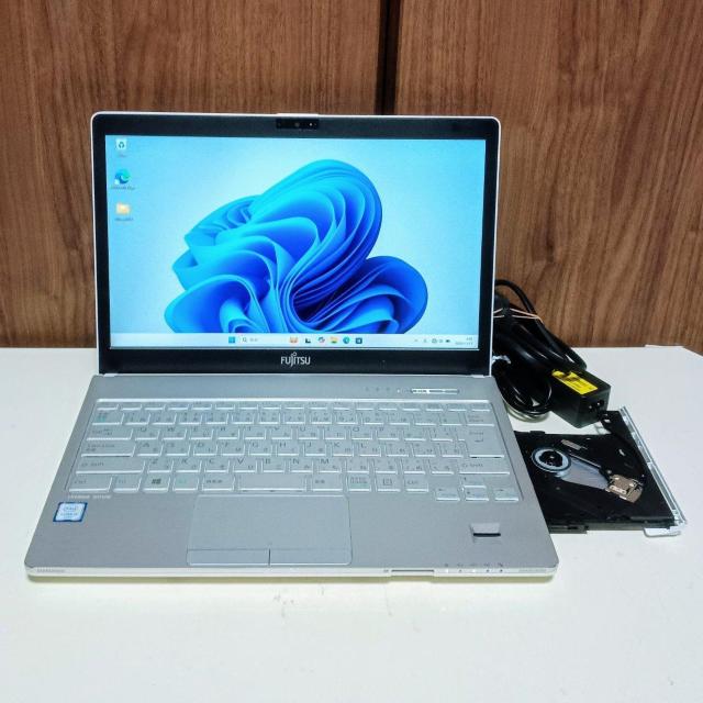 FUJITSU LIFEBOOK Corei5 20GB SSD512GB tHD WebJ DVD Office  PC{/Ӌ@ 