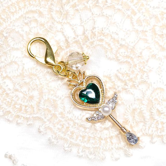 �n���h���C�h���L�[�z���_�[���n�[�g�X�e�b�L���O���[�����󂠂� 