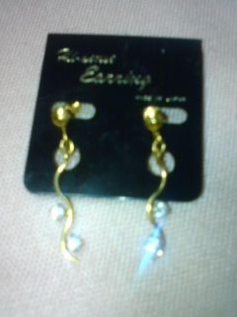 ゴールド キラキラストーン イヤリングagehaキャバ嬢 新品 激安 < 女性アクセサリー/時計 ゴールド キラキラストーン イヤリングagehaキャバ嬢 新品 激安 < 女性アクセサリー/時計の