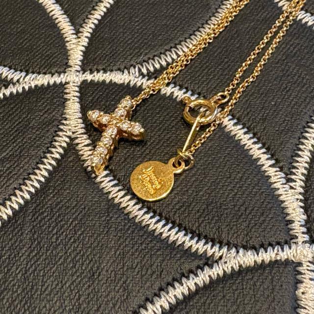 美品◆K18◆JUSTIN DAVIS◆SMALL CROSS NECKLACE◆40cm◆定価24,2000円◆GNJ001 < ブランド  美品◆K18◆JUSTIN DAVIS◆SMALL CROSS NECKLACE◆40cm◆定価24,2000円◆GNJ001 < ブランドの