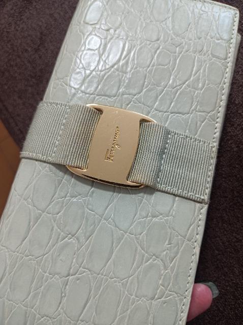 FerragamotFK@܂蒷zVi󂠂聚NR_CjOKfG󏭃A