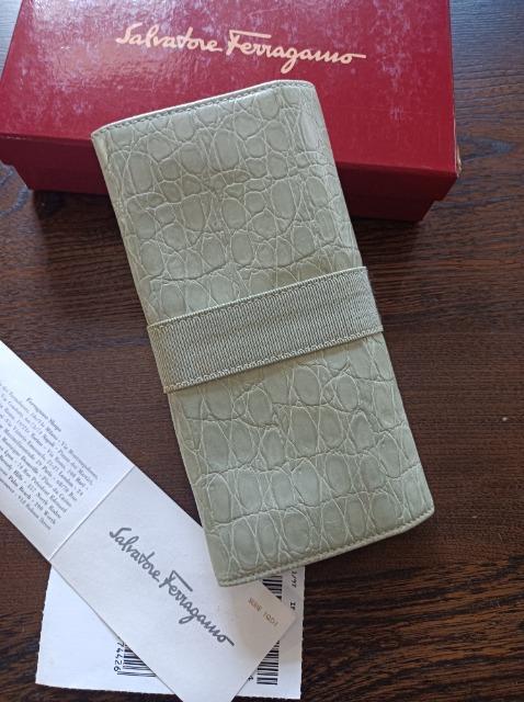 FerragamotFK@܂蒷zVi󂠂聚NR_CjOKfG󏭃A