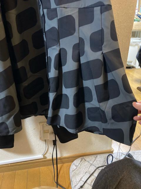 フリーKOHAKU新品グレー柄ロングワンピース < 女性ファッション フリーKOHAKU新品グレー柄ロングワンピース < 女性ファッションの