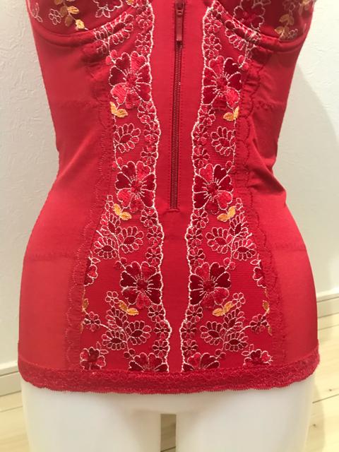 補正ボディシェィバー美品 < 女性ファッション 補正ボディシェィバー美品 < 女性ファッションの