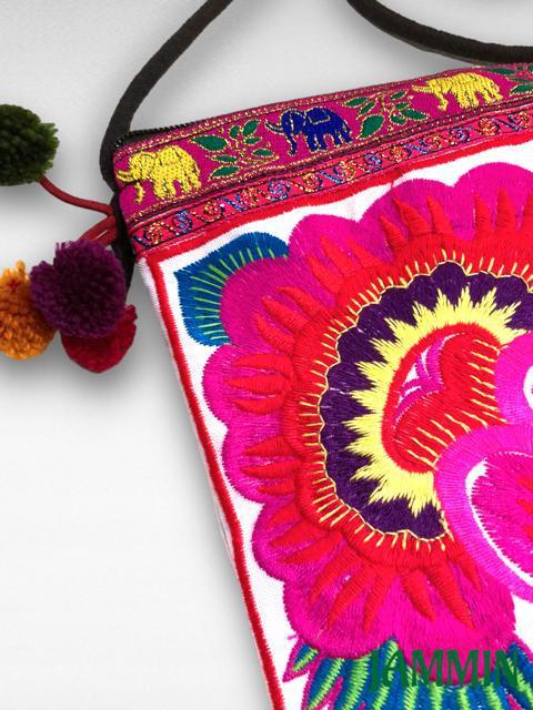 モン族花刺繍バッグ★ヒッピー★アジアン★エスニック★ < 女性ファッション  モン族花刺繍バッグ★ヒッピー★アジアン★エスニック★ < 女性ファッションの