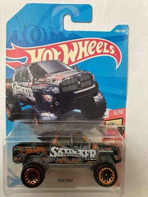 ホットウィール・RAM1500 (他も出品中) < ホビー  ホットウィール・RAM1500 (他も出品中)  < ホビーの