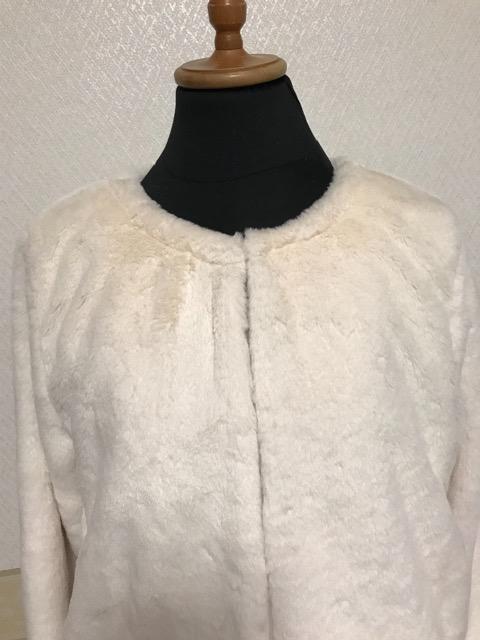 DRESKIP 潟潤[ルド ファーノーカラーショートJK コート 白 < 女性ファッション  DRESKIP 潟潤[ルド ファーノーカラーショートJK コート 白 < 女性ファッションの