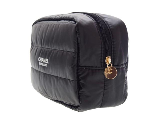 シャネルノベルティ キルティングポーチ 中綿 ココマーク Wチャーム