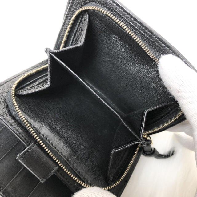 【美品】BOTTEGAVENETA ボッテガヴェネタ 二つ折り財布 イントレチャート コンパクトウォレット ブラック レザー < ブランド 【美品】BOTTEGAVENETA ボッテガヴェネタ 二つ折り財布 イントレチャート コンパクトウォレット ブラック レザー < ブランドの