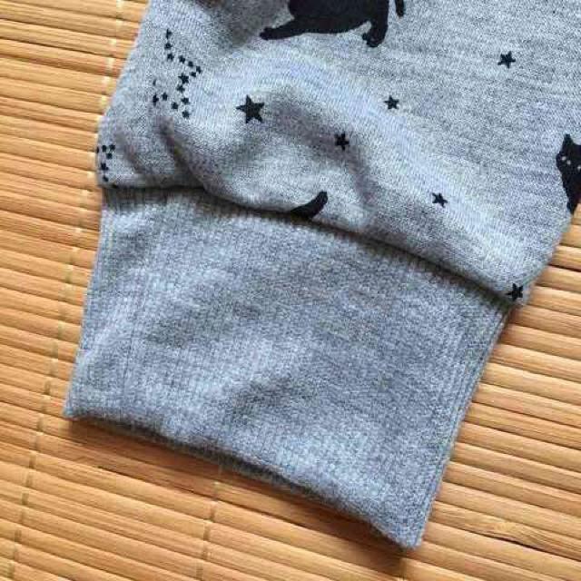 黒猫&星柄プルオーバー。Lサイズ < 女性ファッション 黒猫&星柄プルオーバー。Lサイズ < 女性ファッションの