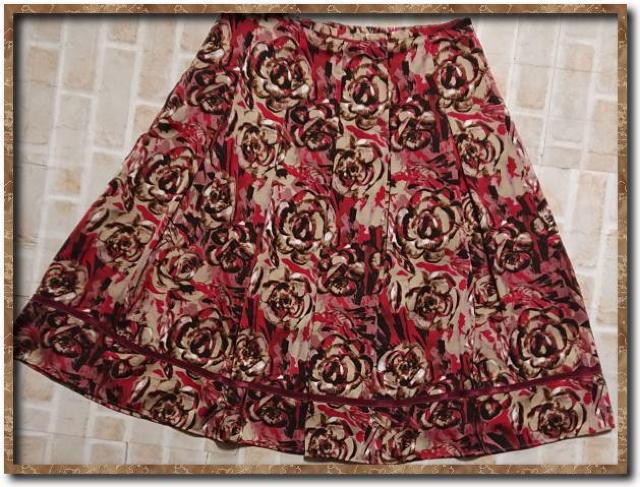ルイシャンタン バラ柄スカート < 女性ファッション  ルイシャンタン バラ柄スカート < 女性ファッションの